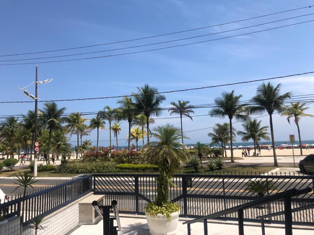 Lindo Apartamento Guilhermina - Edificio Frente Para O Mar Praia Grande  Exteriör bild