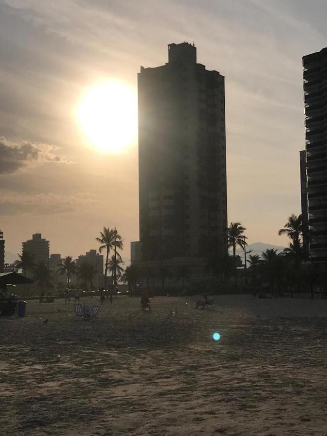 Lindo Apartamento Guilhermina - Edificio Frente Para O Mar Praia Grande  Exteriör bild
